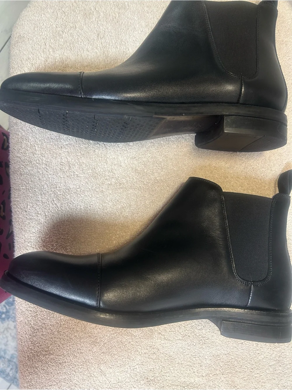 COLE HAAN WAGNER GRAND CHELSEA Black leather boots. Cap toe Size 9.5 NICE